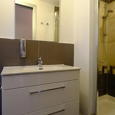 New Vatican Family Nest Apartamento