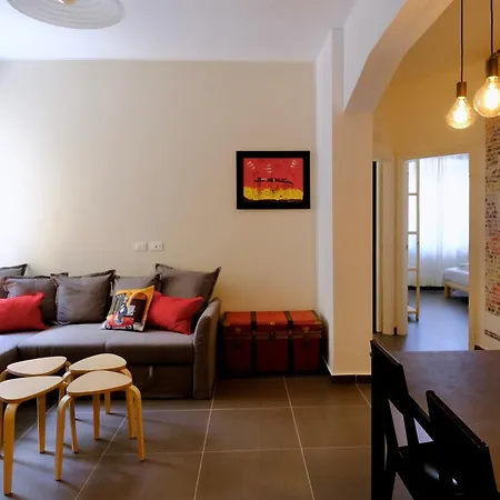 New Vatican Family Nest Roma